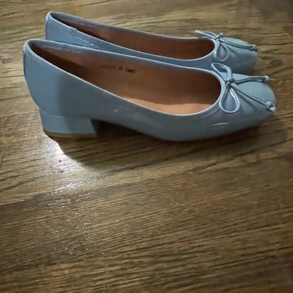 Size 6 - Picture 4 of 4